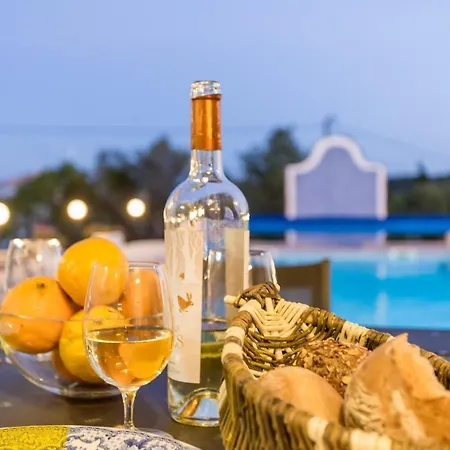 The Sun Hill Bed & Breakfast 3*