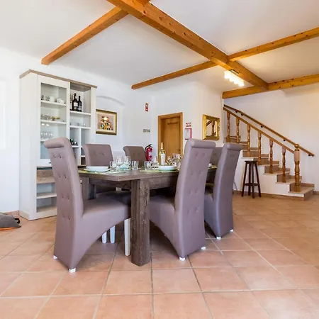 The Sun Hill Bed and Breakfast 3*