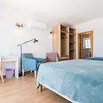 The Sun Hill لاغوس
